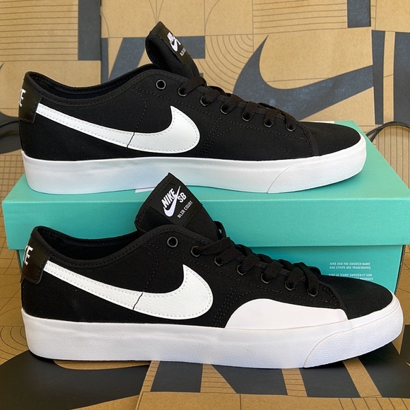 Nike SB Blazer Court Black/White-Black Men’s sneakers - Picture 4 of 16